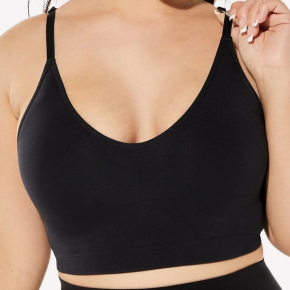 NWT - Fabletics/Yitty Collection Nearly Naked Shaping Plunge Bra - Picture 3 of 8